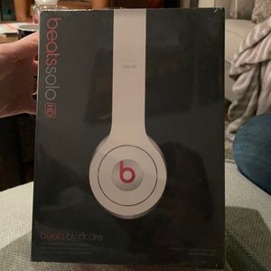 Beats Solo, beats by Dre